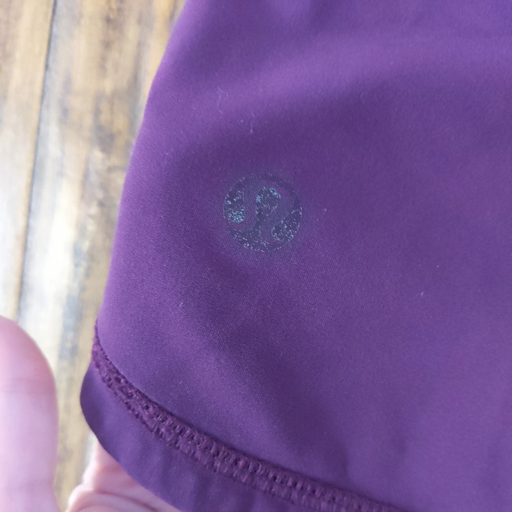 Lululemon Groovy Run Short 10 Plum Raspberry - Picture 6 of 6